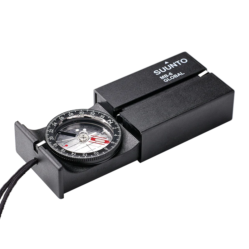 Boussole Suunto MB-6 Global ouverte avec cadran de visée précis
